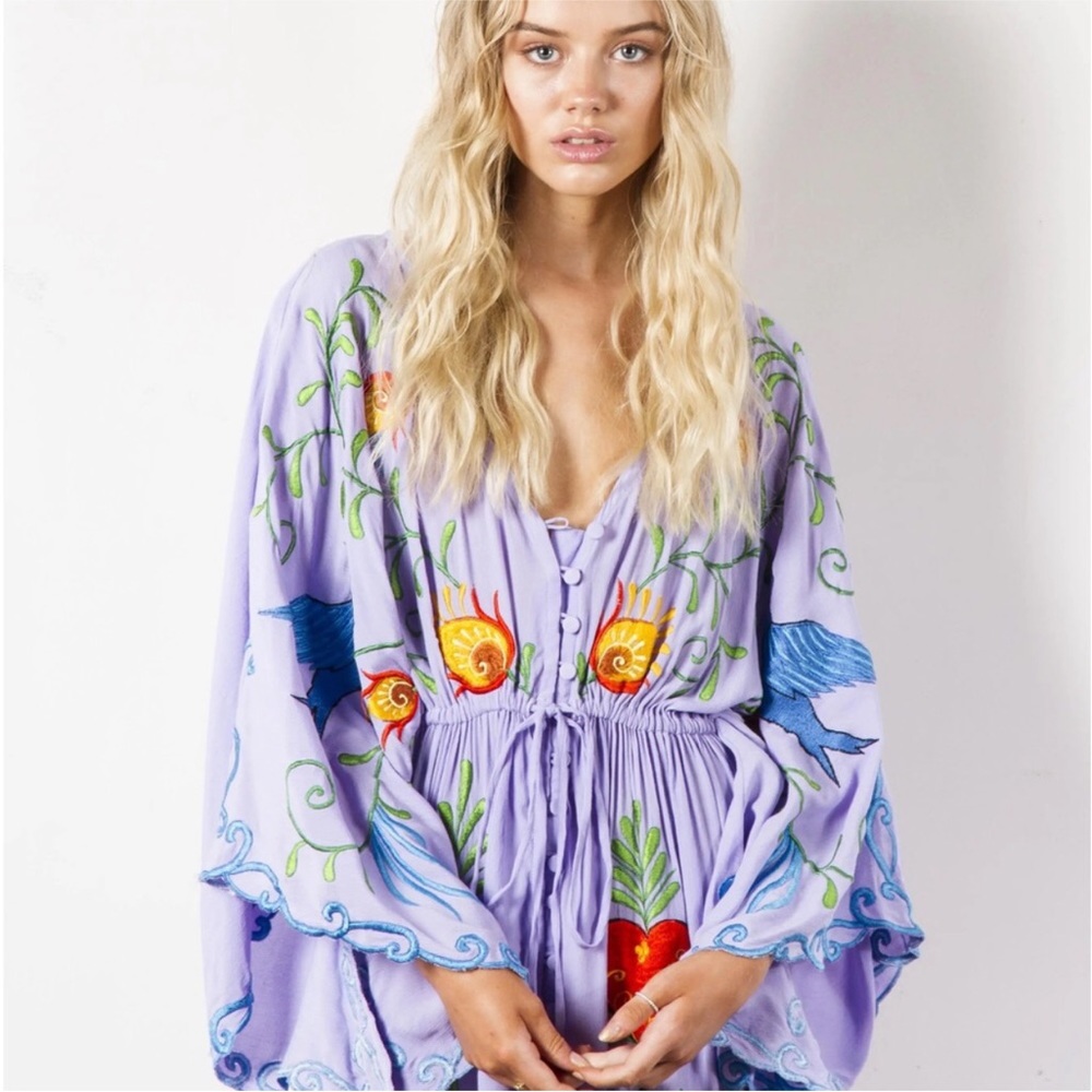 Embroidered Lavender Maxi Dress with V-Neck and Cinched Waist